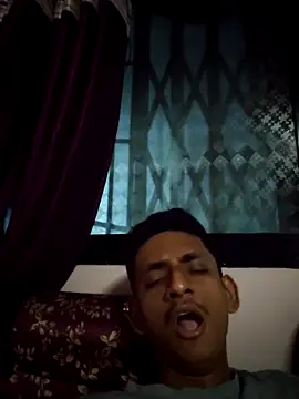 yung cplz online show from November 2025 09:50:01 PM