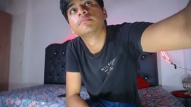 Charlie Cock  online show from October 2025 08:53:02 PM