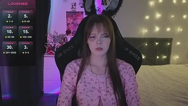 Luna Navy online show from February 2026 12:22:02 PM