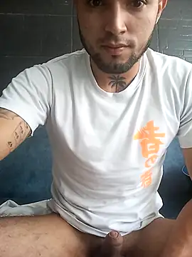 andr4558 online show from December 2025 04:36:02 PM