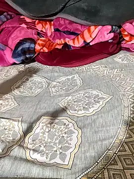 POOJACOUPLE online show from November 2025 07:46:02 PM