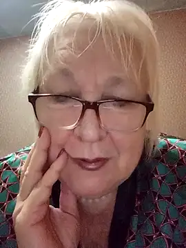 Alexia64231 online show from November 2025 03:30:02 AM