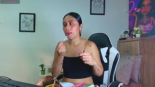 LuluMonroe Eup online show from May 2026 02:31:02 AM