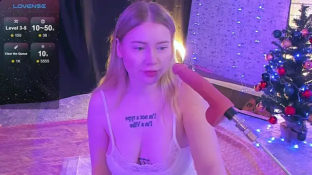 Lillie Berry online show from December 2025 04:54:01 AM