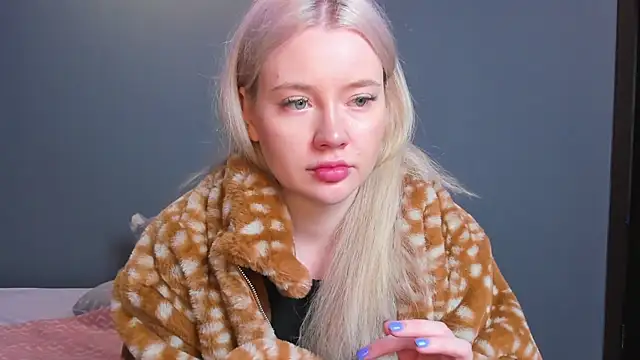 Lillie Berry online show from April 2026 04:28:01 AM