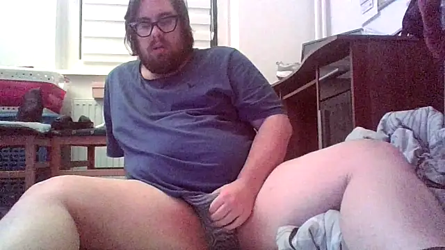 chubbyDavid1998 online show from December 2025 10:51:03 PM