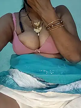 Hotty-Monaa online show from September 2025 05:13:01 PM