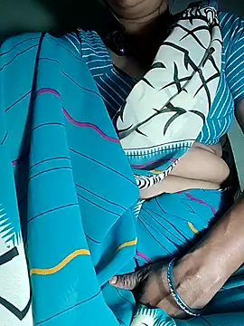 Hotty-Monaa online show from November 2025 04:42:02 PM