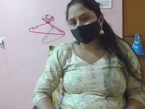 Snapshot of itsabika chatting on December 2025 09:58:01 AM itsabika online show from December 2025 09:58:01 AM