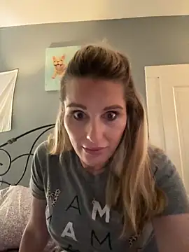 Snapshot of BaddieBossXX2 chatting on November 2025 01:06:02 PM BaddieBossXX2 online show from November 2025 01:06:02 PM