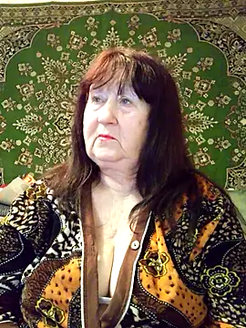 CrystalLime6411 online show from February 2026 10:25:02 PM