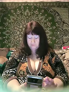 CrystalLime6411 online show from April 2026 03:04:01 AM