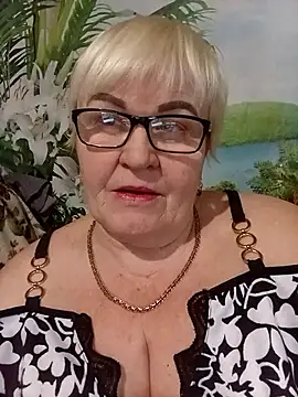 VioletSweet5566 online show from February 2026 02:11:02 PM