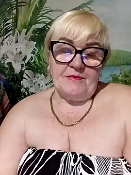 Snapshot of VioletSweet5566 chatting on April 2026 05:45:02 PM VioletSweet5566 online show from April 2026 05:45:02 PM