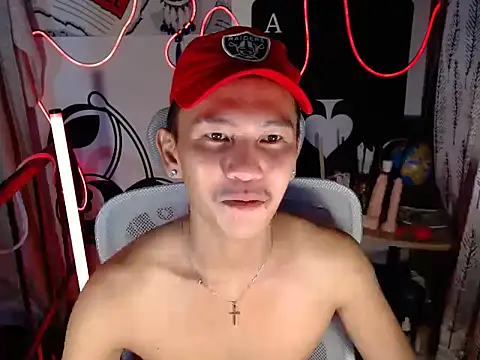 RalfAsian25 online show from February 2026 05:29:01 PM