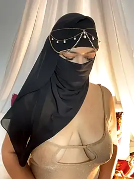 Amyraa  online show from October 2025 01:11:01 PM