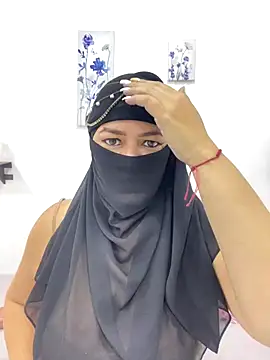 Amyraa  online show from December 2025 03:33:01 AM