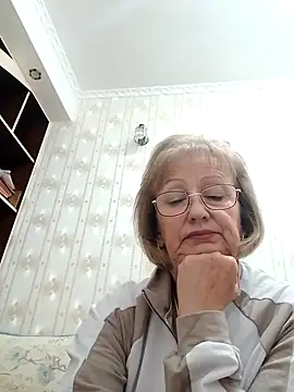 Snapshot of AlikaSwan5821 chatting on October 2025 06:51:01 PM AlikaSwan5821 online show from October 2025 06:51:01 PM