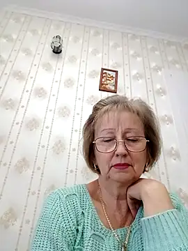 Snapshot of AlikaSwan5821 chatting on December 2025 07:42:02 PM AlikaSwan5821 online show from December 2025 07:42:02 PM