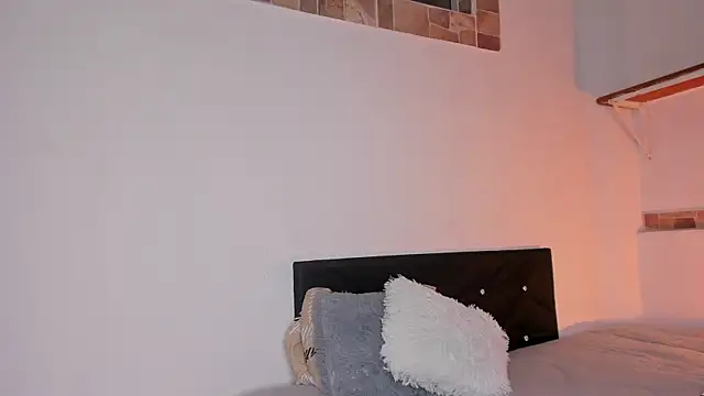 Snapshot of max_valiant1 chatting on September 2025 11:37:02 PM max valiant1 online show from September 2025 11:37:02 PM