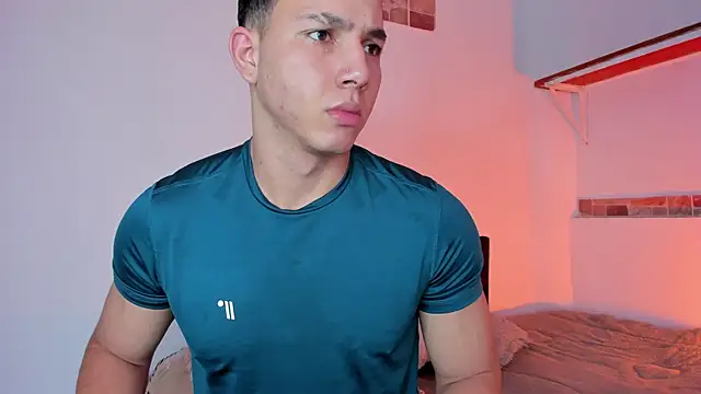 Snapshot of max_valiant1 chatting on September 2025 06:00:01 PM max valiant1 online show from September 2025 06:00:01 PM