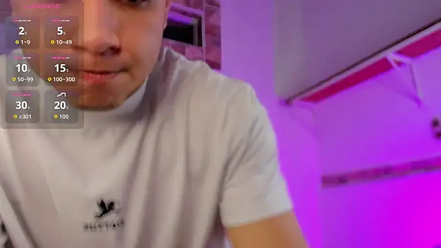 Snapshot of max_valiant1 chatting on October 2025 07:34:02 PM max valiant1 online show from October 2025 07:34:02 PM