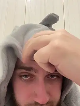 Snapshot of LuckyGirlfriends chatting on February 2026 01:54:02 AM LuckyGirlfriends online show from February 2026 01:54:02 AM