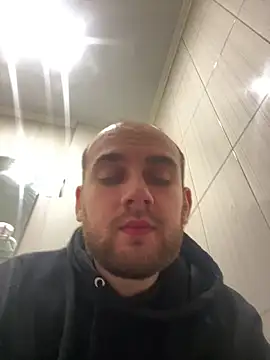 Snapshot of LuckyGirlfriends chatting on February 2026 06:28:01 PM LuckyGirlfriends online show from February 2026 06:28:01 PM