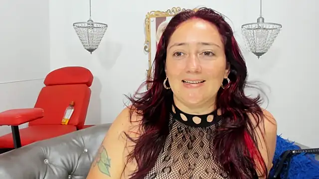 naughty milf esmeralda online show from May 2026 02:35:01 PM