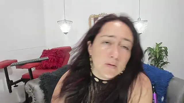 naughty milf esmeralda online show from July 2026 02:29:01 AM
