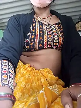 Snapshot of MISS_LOVE_001 chatting on October 2025 08:46:01 AM MISS LOVE 001 online show from October 2025 08:46:01 AM