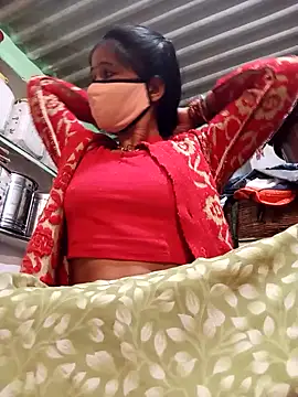 Snapshot of MISS_LOVE_001 chatting on November 2025 05:41:01 PM MISS LOVE 001 online show from November 2025 05:41:01 PM