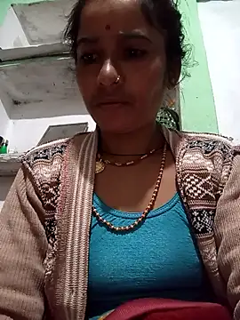 Snapshot of MISS_LOVE_001 chatting on December 2025 06:26:01 PM MISS LOVE 001 online show from December 2025 06:26:01 PM