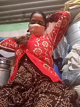 Snapshot of MISS_LOVE_001 chatting on December 2025 04:34:02 PM MISS LOVE 001 online show from December 2025 04:34:02 PM