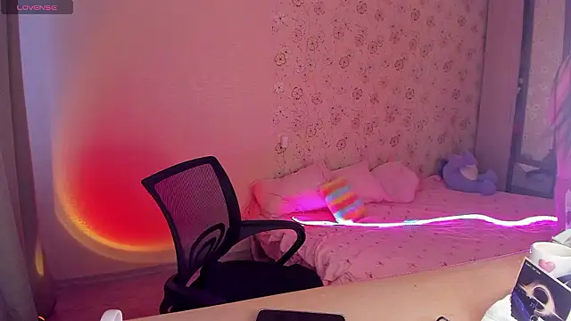 Alice next door online show from February 2026 02:03:02 PM