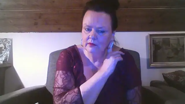 TiffanyMature online show from January 2026 03:28:01 PM