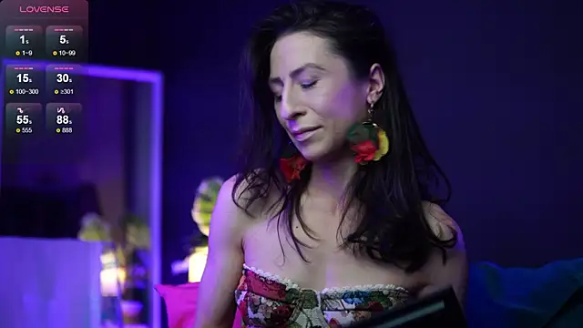 Snapshot of RubyRosa chatting on October 2025 08:30:02 PM RubyRosa online show from October 2025 08:30:02 PM