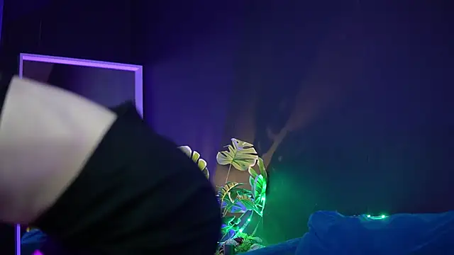 Snapshot of RubyRosa chatting on November 2025 11:37:02 PM RubyRosa online show from November 2025 11:37:02 PM