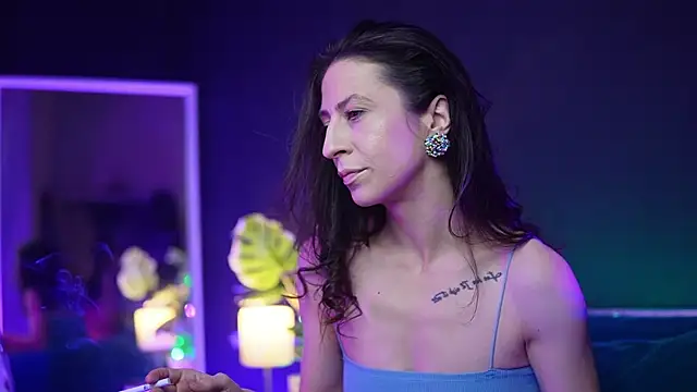 Snapshot of RubyRosa chatting on November 2025 10:48:02 PM RubyRosa online show from November 2025 10:48:02 PM