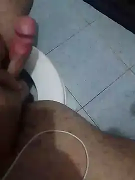 Snapshot of Faical06 chatting on September 2025 03:28:02 PM Faical06 online show from September 2025 03:28:02 PM