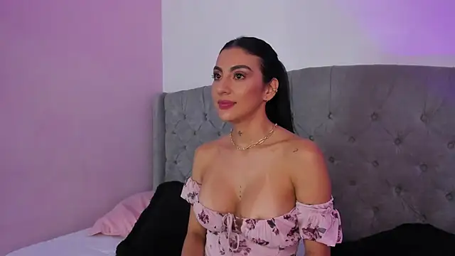 BianncaRibeiro online show from April 2026 09:31:02 PM