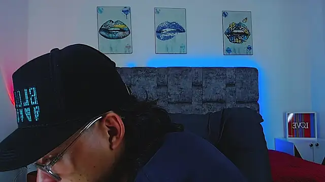 dirty model online show from October 2025 05:28:01 AM