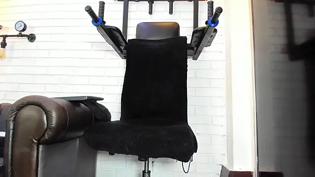 ItaloMoore online show from February 2026 11:26:01 AM