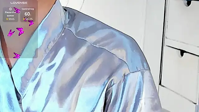 VioletHilton online show from September 2025 06:52:01 PM