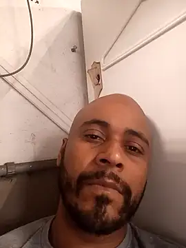 Snapshot of reisloko chatting on September 2025 05:57:02 PM reisloko online show from September 2025 05:57:02 PM