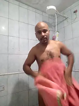 Snapshot of reisloko chatting on October 2025 09:45:01 PM reisloko online show from October 2025 09:45:01 PM