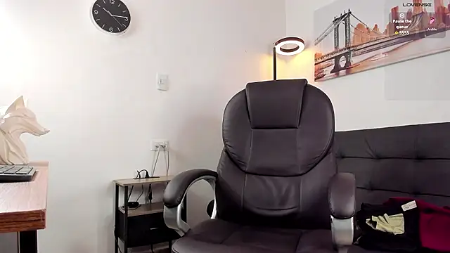 Snapshot of Dash_Bukoski chatting on January 2026 12:42:02 PM Dash Bukoski online show from January 2026 12:42:02 PM