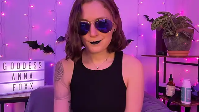 mistressannafoxx online show from November 2025 12:10:02 AM