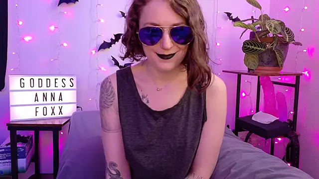 mistressannafoxx online show from February 2026 10:14:02 PM