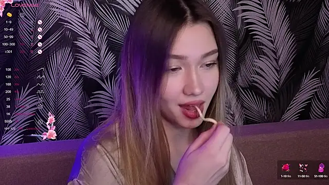 Yuki Star online show from September 2025 04:40:02 PM